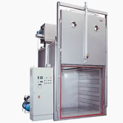 Circulating air tempering oven in a gas-tight version